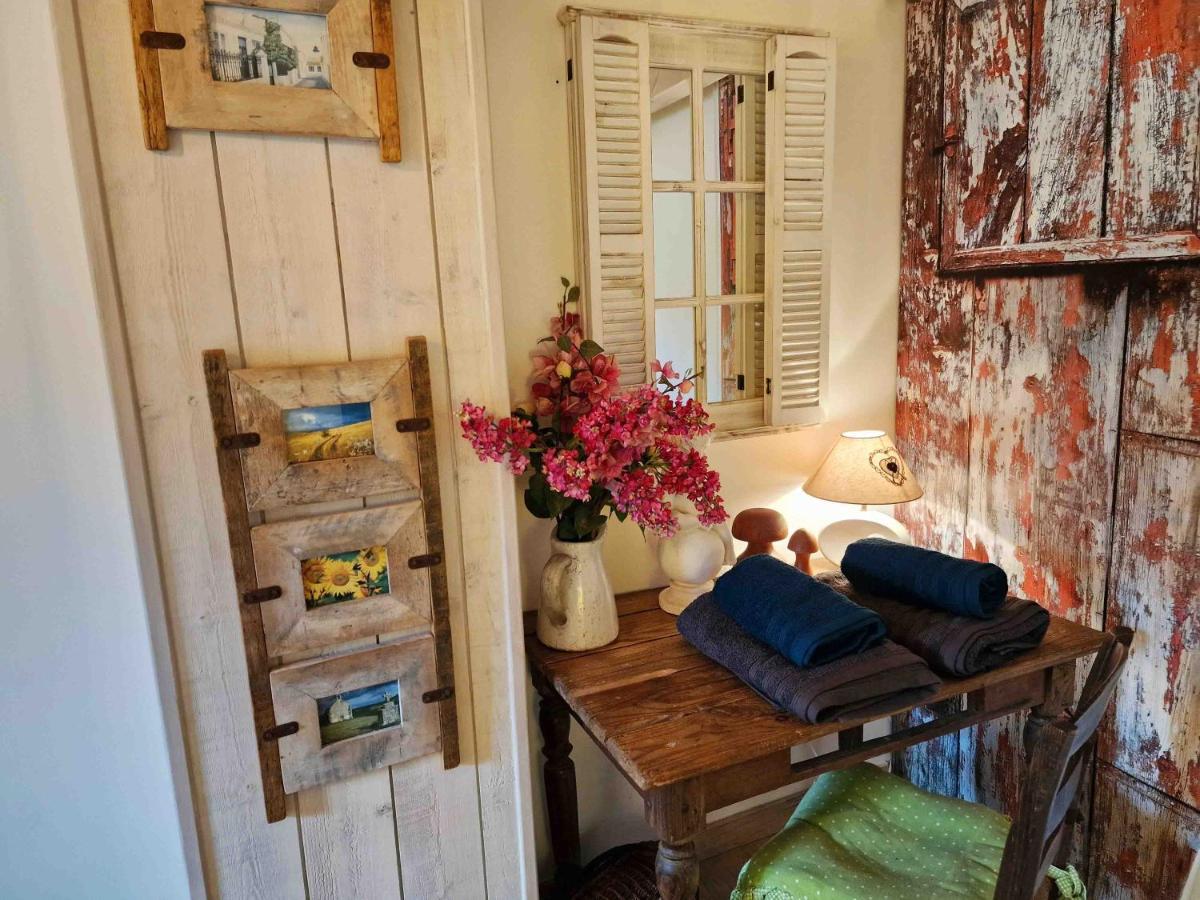 Villa Les Pieds Dans L'eau :ker Anne Port-Joinville